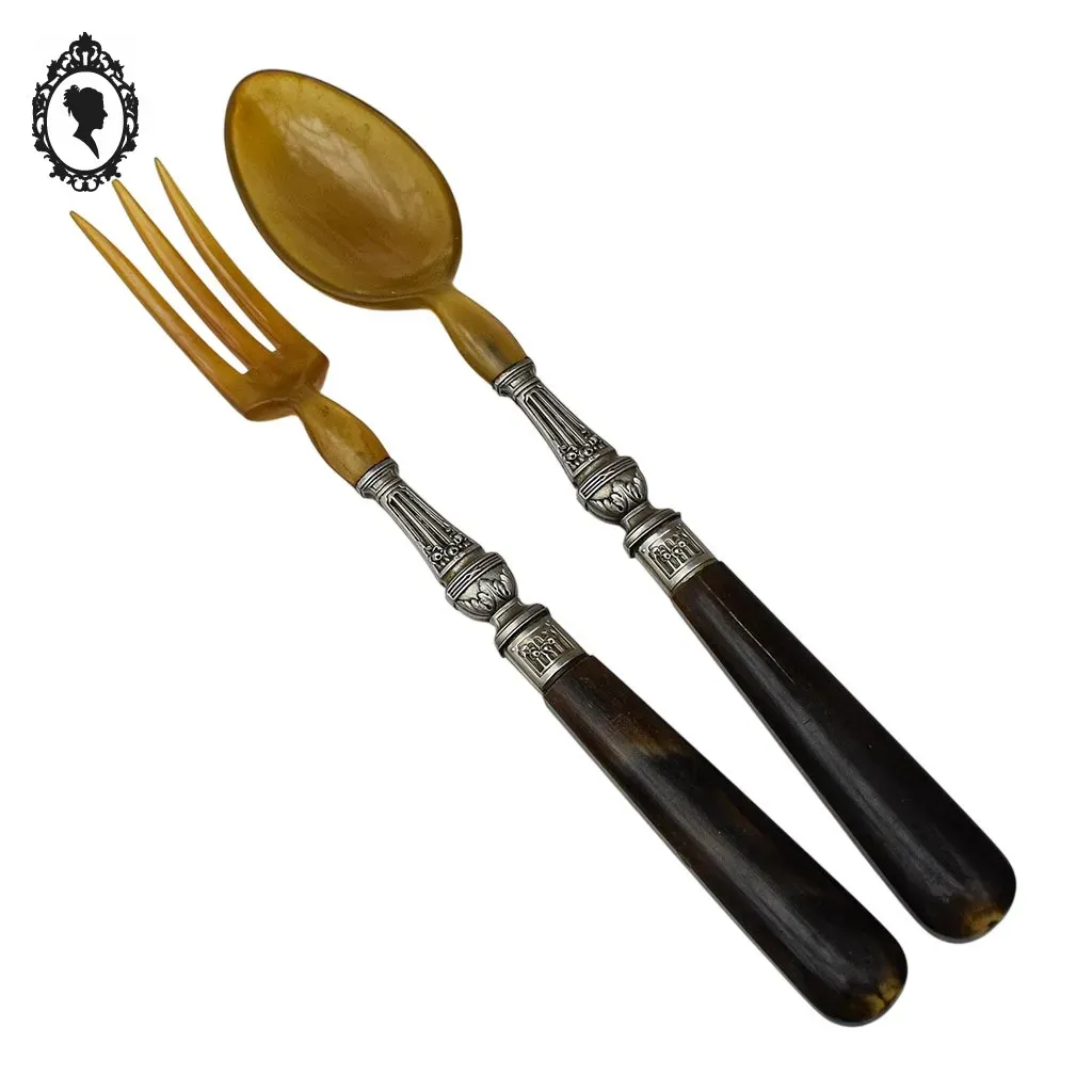 Service de couverts à salade métal corne ou résine motif fleuri vintage ancien