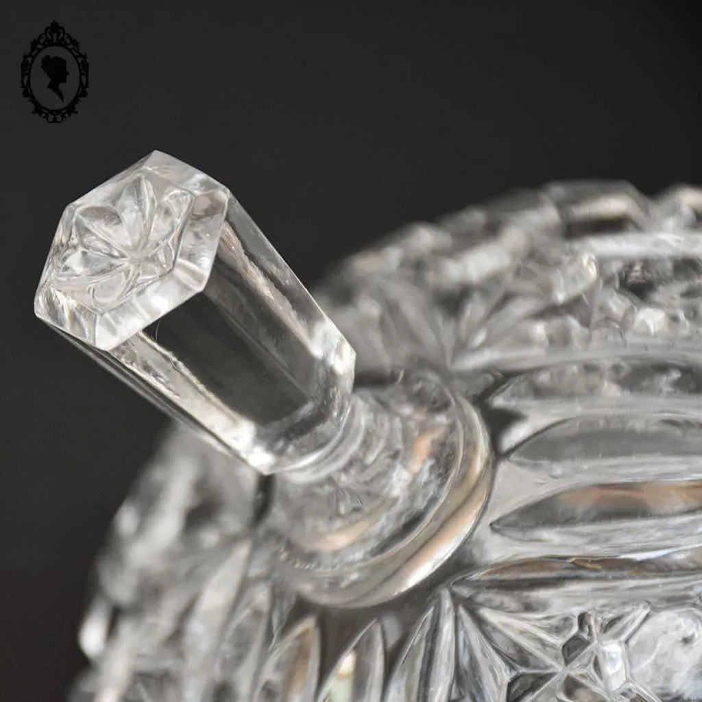 Bonbonnière drageoir poignée pointue en cristal blanc ciselé trépied vintage – Image 5